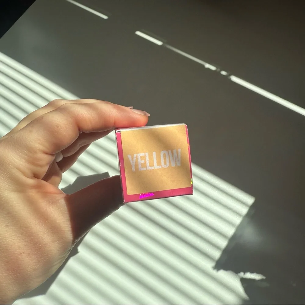 Jeffree Star Magic Star Yellow Liquid Concealer Makeup NEW - Picture 5 of 7